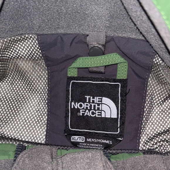 The North Face Men’s XL Ski/Snowboard Jacket Green Black Gray - Picture 2 of 10